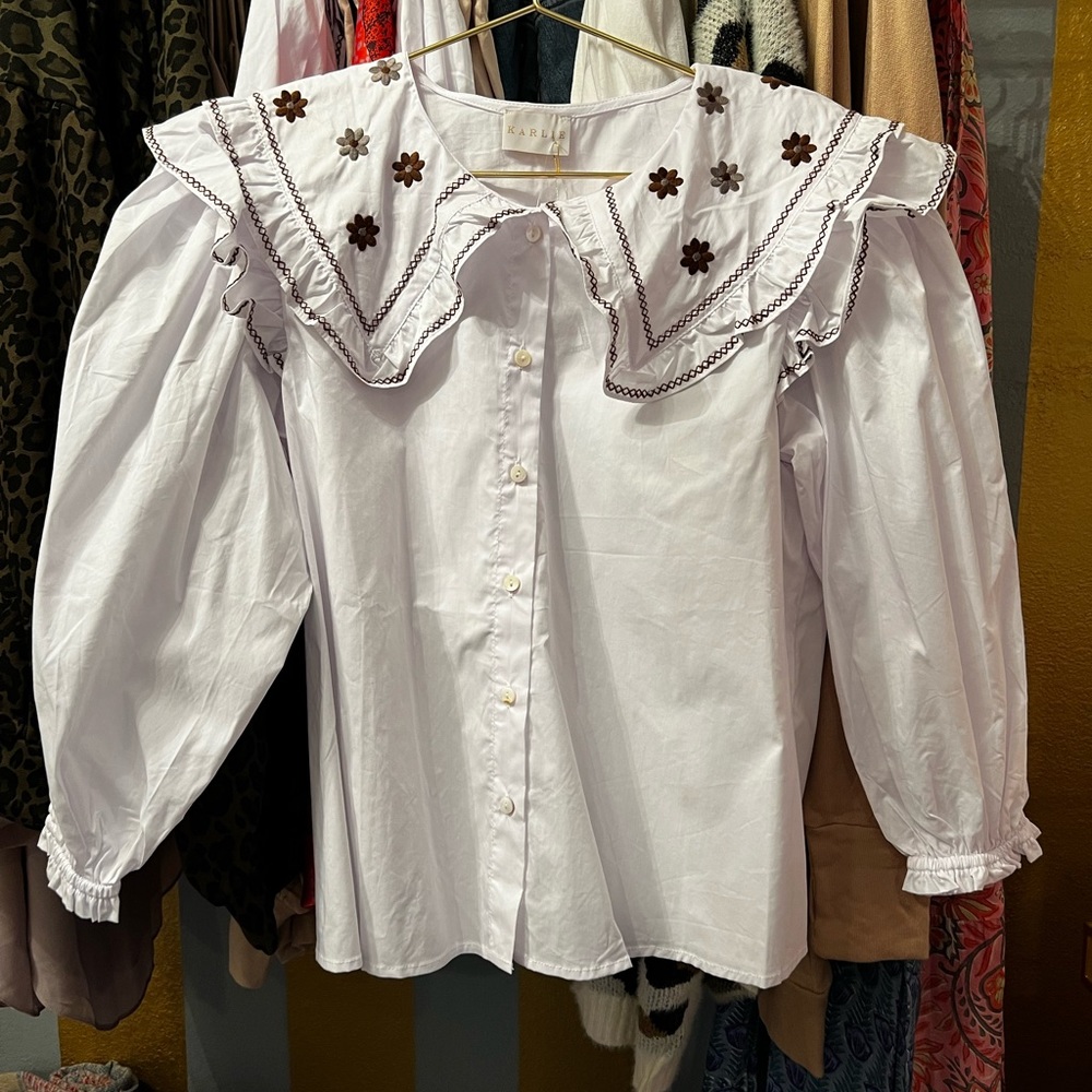 Karlie Embroidered Poplin Collar Button Up